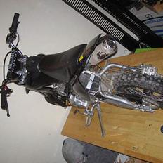 Honda crosser med dax motor :D?