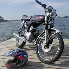 Yamaha FS1 4 Gear DX  Solgt