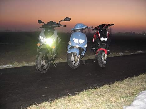 Peugeot Speedfight 2 TOTAL SKADET billede 8