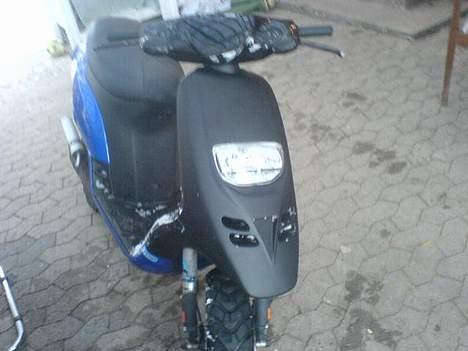 Piaggio typhoon  TIL SALG  - nymalet - resten skal males samme farve - fodskjoldet skal være hvidt billede 11