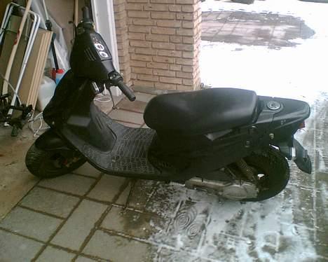 PGO Hot 50 >SOLGT< billede 1