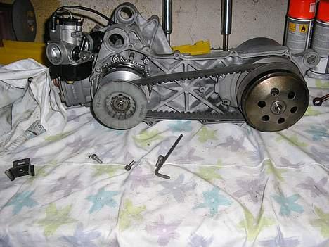 Aprilia sonic Team speed - blok.. klar til maler billede 10