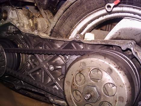 Yamaha Jog FS Nyrenov.  - på det her billeder er jeg ikk gået igang med motoren endnu. billede 7