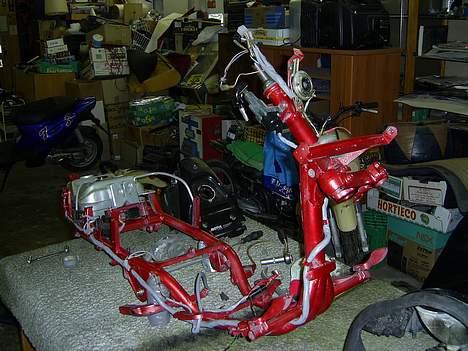 PGO PMX (Stylingsprojekt) - Grå ledningsnet ;) billede 15