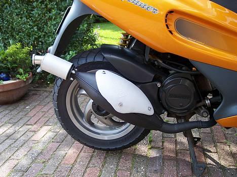 Gilera Runner - Nye BRIDGESTONE-dæk og en ny-renoveret udstødning og ny-malede fælge billede 10
