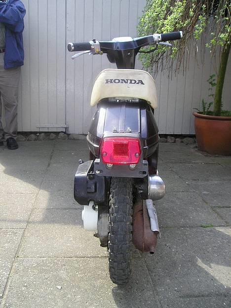 Honda Melody Solgt - Bagfra - med den gamle udstødning billede 3