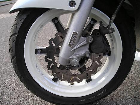 Yamaha Jog R  - Brakring wave 190mm billede 5