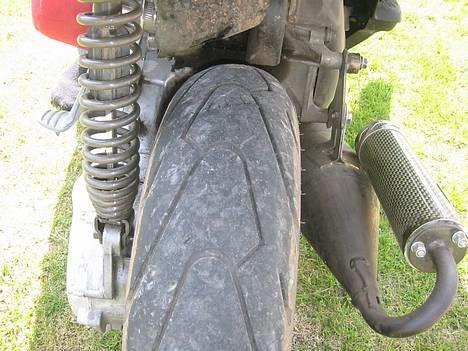 Yamaha slider (SOLGT) - jaaa, lidt røv i hovedet.. sad faktisk på den da jeg tog det..  billede 5