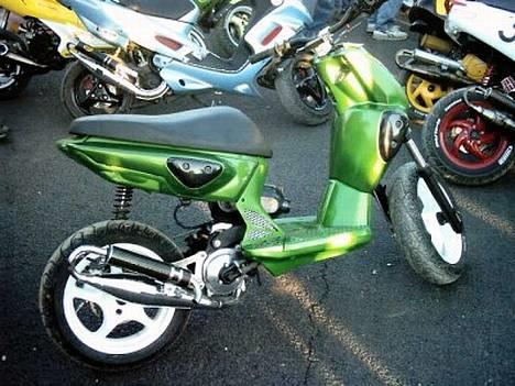 Yamaha slider (SOLGT) - hmm, ikke min men fanme nice.. ser godt ud med SR50 motor billede 10