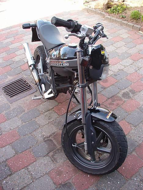 Suzuki Street magic (SOLGT) billede 6