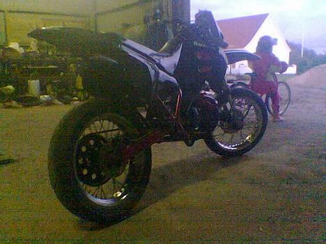 Suzuki smx-= Team SP=- solgt :'( - bedre billeder kommer snart... de her er taget med mobilen.. billede 5