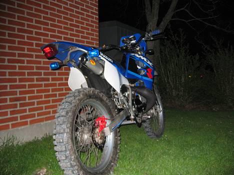 Suzuki RMX Under kontruktion! billede 2