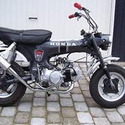 Honda Dax ST50