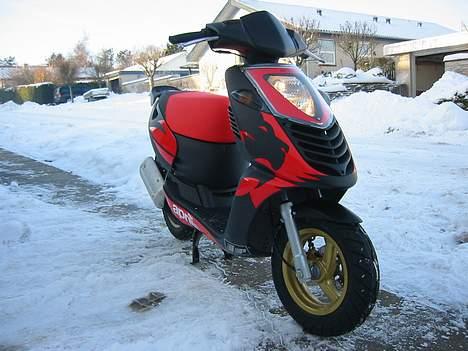 Aprilia Sonic S,E solgt - Dyret som hun ser ud. En ny lille frækkert billede 1