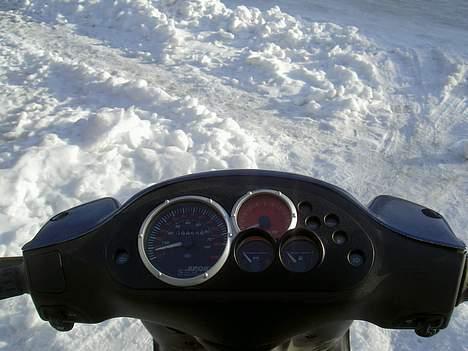 Piaggio NRG MC3 #SOLGT# - "drivers view" og omd. tæller virker;) billede 4