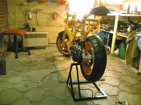 Gilera dna -FØR- - Som den står pt. billede 8