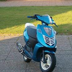 Aprilia Sonic LC Solgt