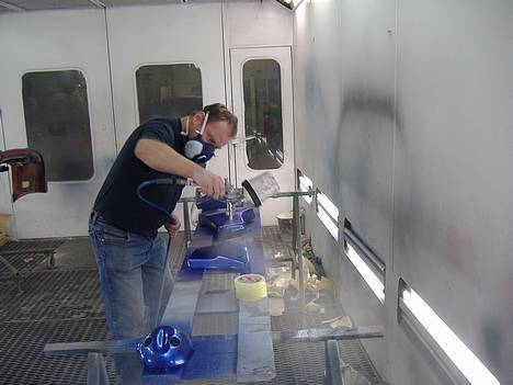 Yamaha fs 1 k1 næsten færdigt;) - er sprøjtet i dag 26 januar (Tak Bjarki :P) sprøjter klarlak billede 4