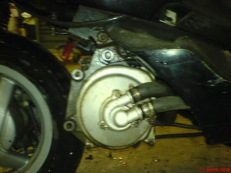 Aprilia SONIC LC BYTTET, Nakket - Orginal vandpumpe :P billede 2