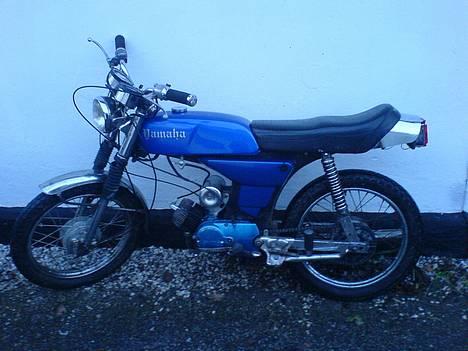 Yamaha 4 gear  SOLGT - såen ser den ud nu billede 1