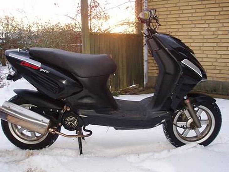 {{currentPhoto.altText}} billede {{currentPhoto.number}}