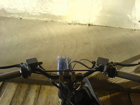 MiniBike Crosser - SOLGT - Lidt mærkelig vending, men den er da flot:;) billede 4