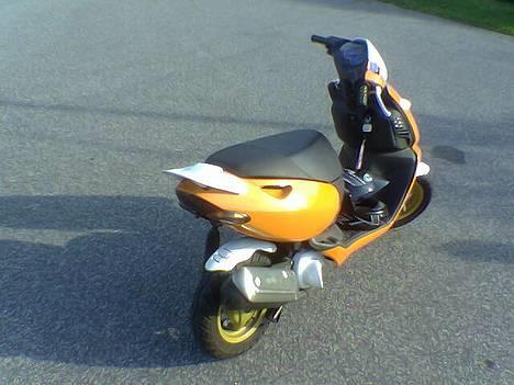 Aprilia Sonic Solgt for 11000.- billede 2