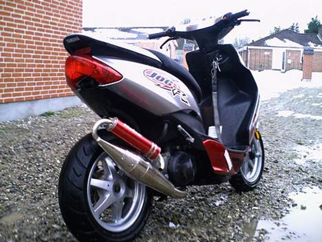 Yamaha - Jog R - TIL SALG SOLGT - 2005 - den er til salg 9000 kr ...