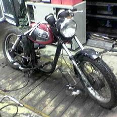 Veteraner Mzér chopper