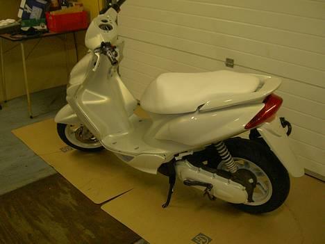 Yamaha Jog R - Hvid - solgt billede 2