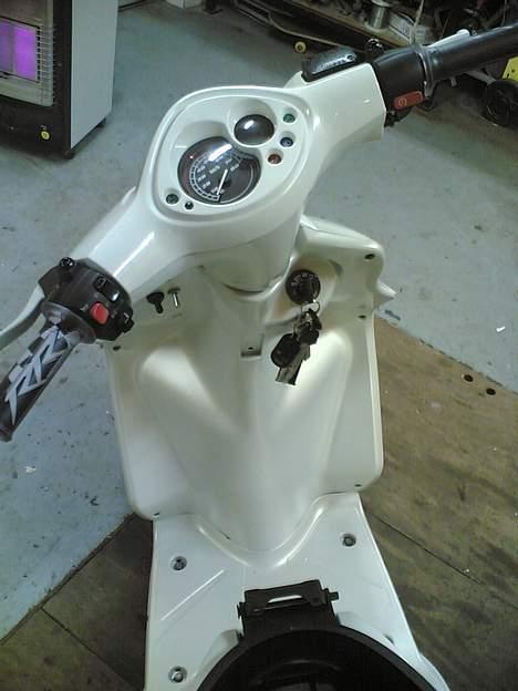 Yamaha Jog R - Hvid - solgt billede 3