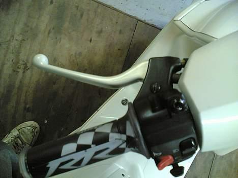 Yamaha Jog R - Hvid - solgt - Malet og skiftet håndtag billede 10
