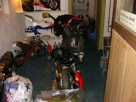 Aprilia SR 50 byttet til Madass - en mindre overblik over rodebutikken, skal nok skille mig af med noget af det! billede 13