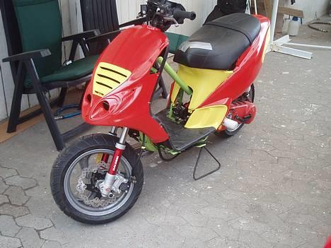 Piaggio NRG Baneracer SOLGT - I sin fine nye lak, klar til race! billede 1