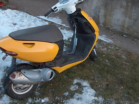 Aprilia Sonic [SOLGT] - Billeder taget den 26  febuar 2006 billede 7