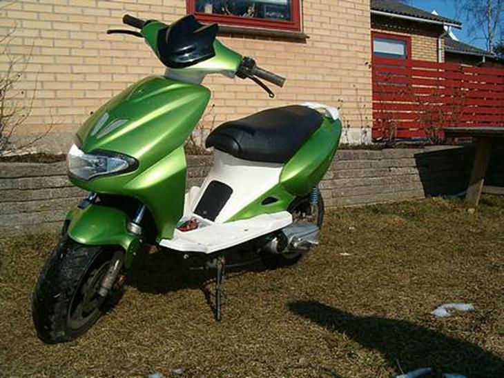 {{currentPhoto.altText}} billede {{currentPhoto.number}}