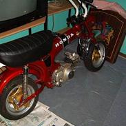 Honda Dax st50