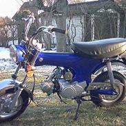 Honda dax