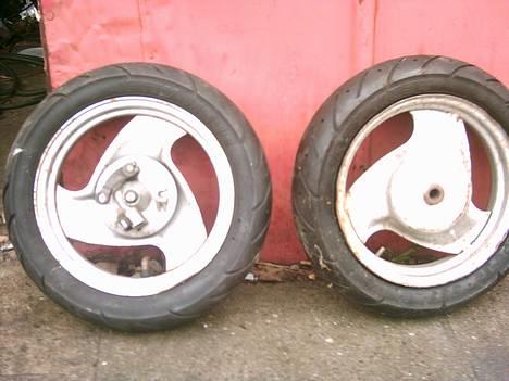 Yamaha jog SOLGT. - lige et sæt mere med lav profil billede 7