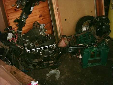 Yamaha jog SOLGT. - hmm da jeg fik den billede 10