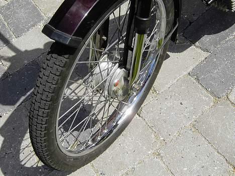 Puch Maxi K - Orginal fælg folkens !! kan du se rust ??? jeg kan ikke.. heh  billede 10
