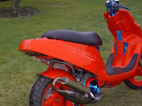 PGO Hot 50 solgt - De bagerste skjolde er også spartlet sammen billede 7