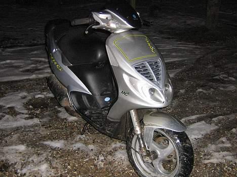 Piaggio Nrg mc3 sport. Extreme - Ca en time efter jeg havde fået den.... billede 1