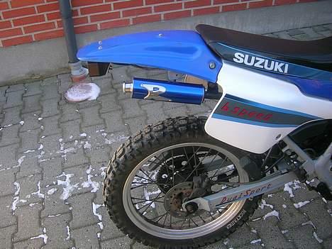 Suzuki RMX Stjålet billede 5