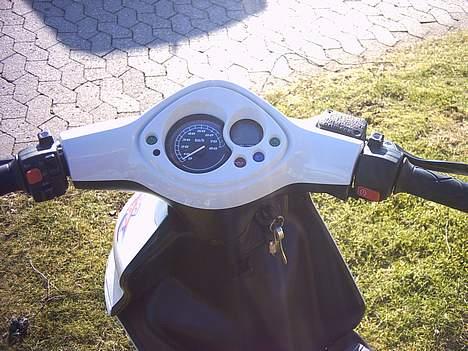 Yamaha Jog R solgt billede 6