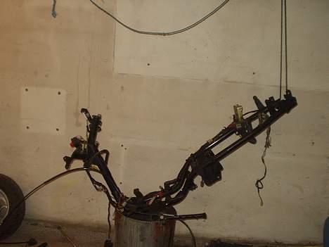 PGO Hot 50 *Projekt mega HOT* - Sån stod den skrallede hot.. Stel er blevet sandblæst, og pulverlakeret hvidt. billede 13