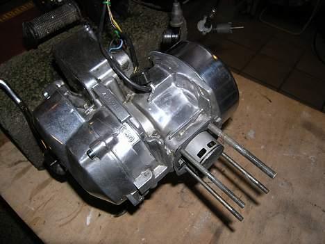 Puch Maxi K (PROJEKT!) - Lidt svært at se på billederne men man kan næsten spejle sig i blokken billede 4