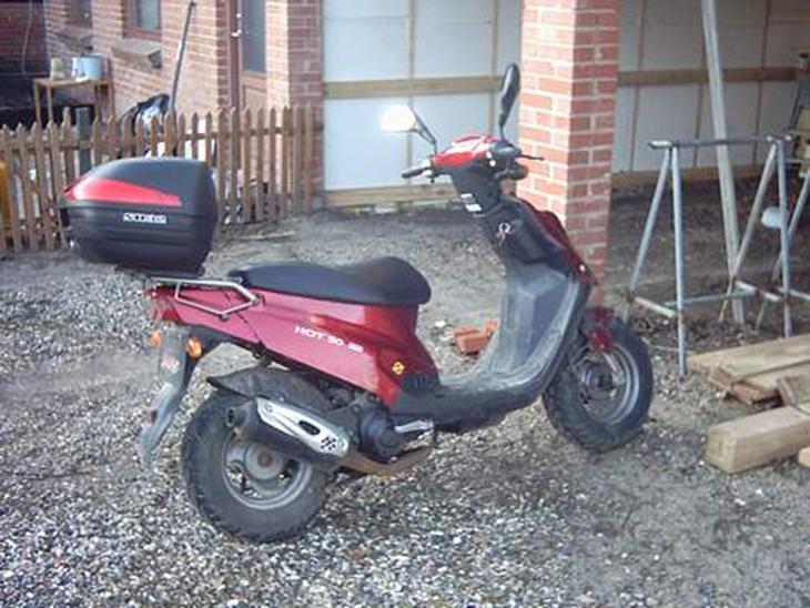 {{currentPhoto.altText}} billede {{currentPhoto.number}}