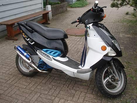 {{currentPhoto.altText}} billede {{currentPhoto.number}}