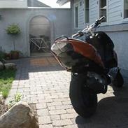 Peugeot speedfight 2 totalskadet!